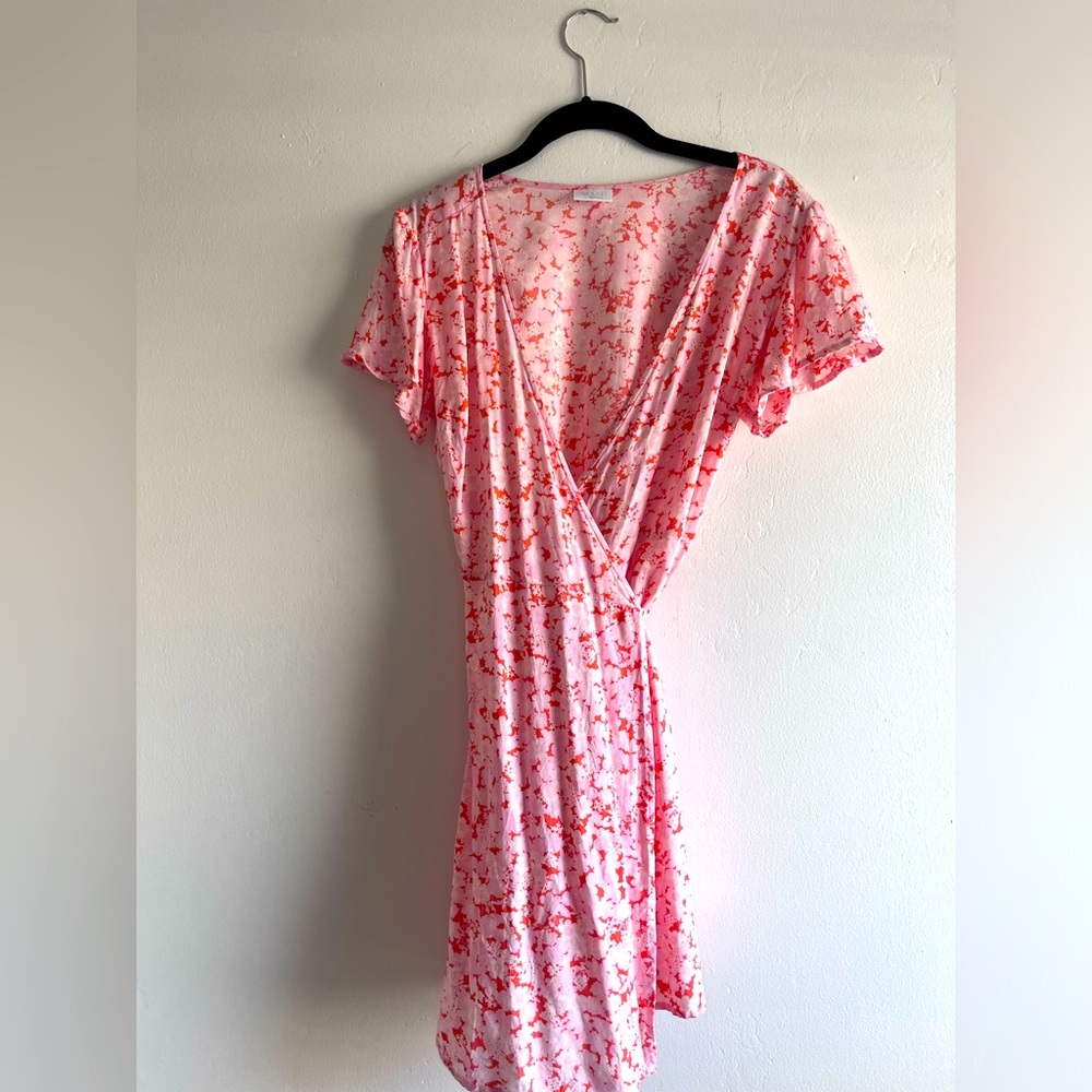 Abound wrap around dress. Size small.